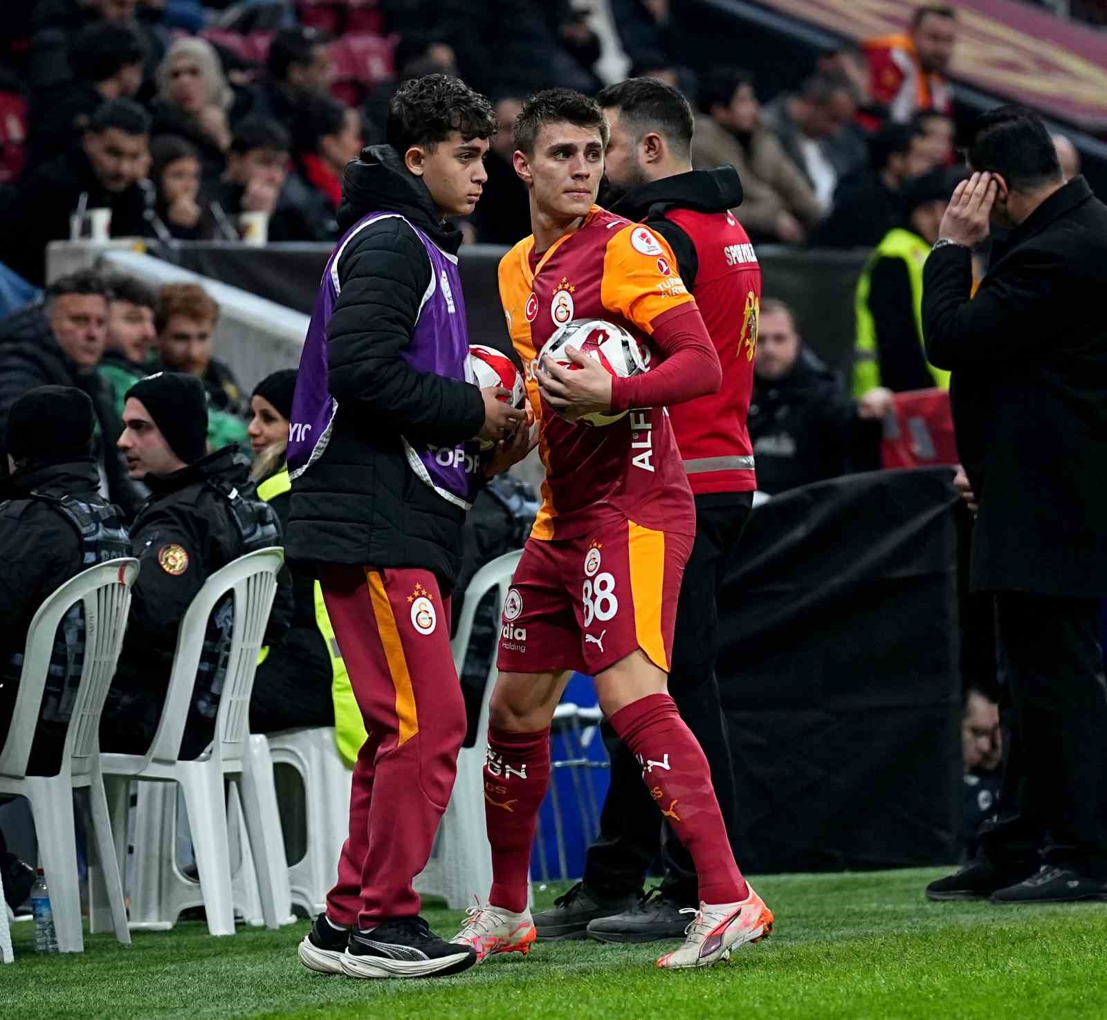 ziraat turkiye kupasi galatasaray 3 istanbulspor 1 ilk yari 7 Ek7KhgKm