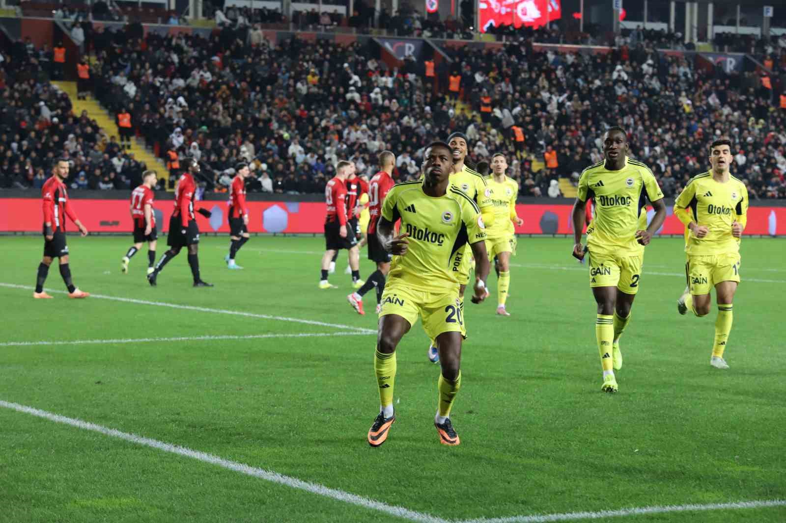 ziraat turkiye kupasi gaziantep fk 0 fenerbahce 1 ilk yari 13 t85Ff8DN