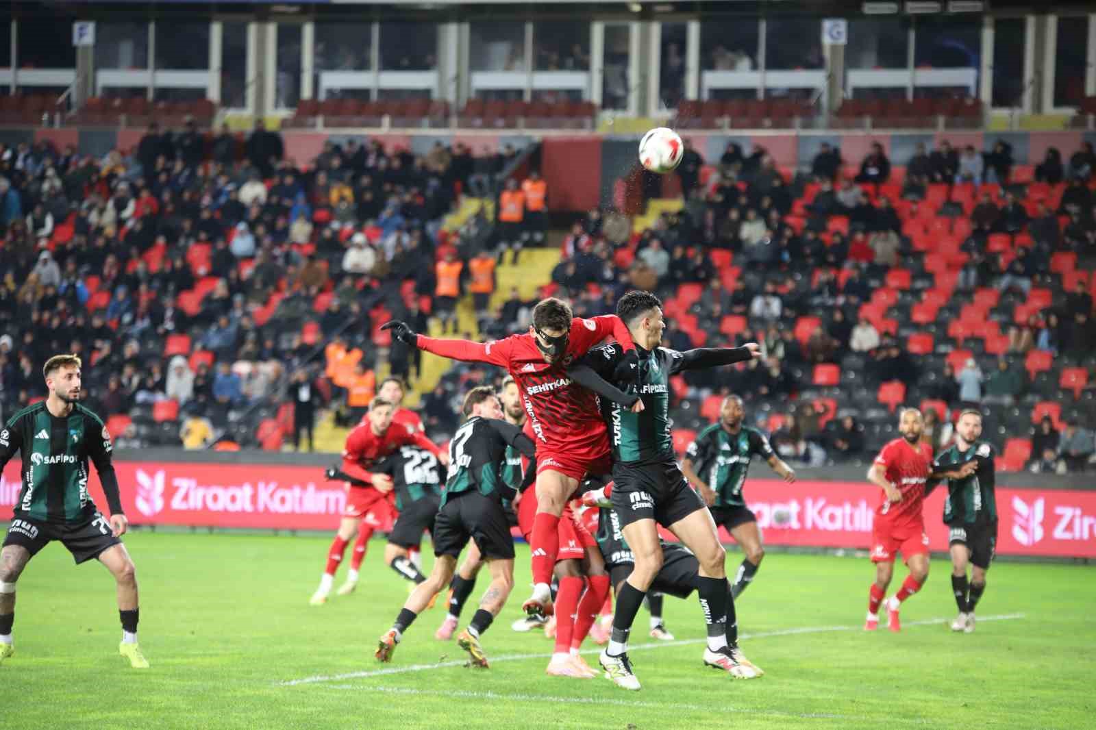 ziraat turkiye kupasi gaziantep fk 0 kocaelispor 0 ilk yari 11 ea9pfGqu