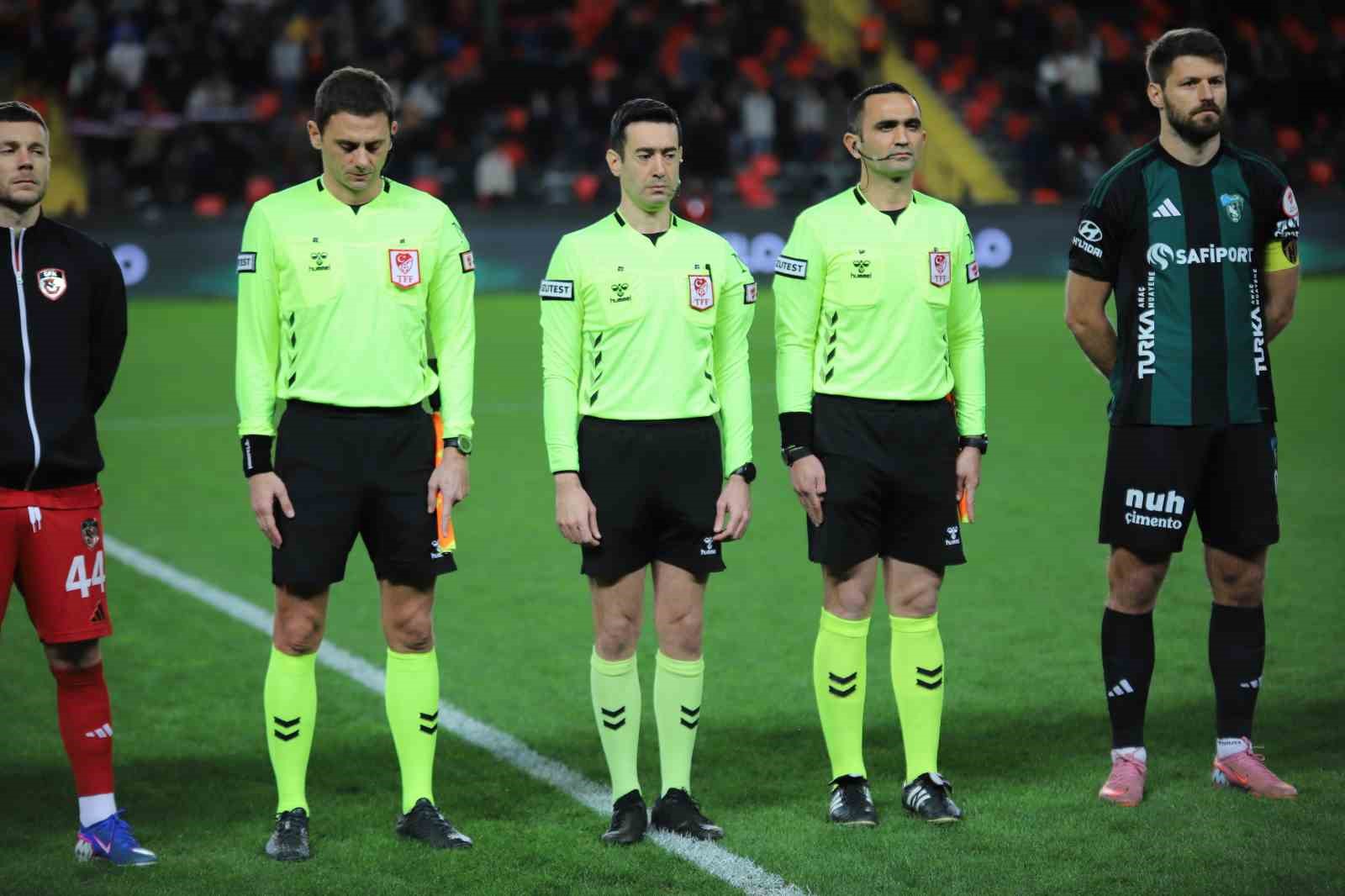ziraat turkiye kupasi gaziantep fk 0 kocaelispor 0 ilk yari 2 8icUaHat
