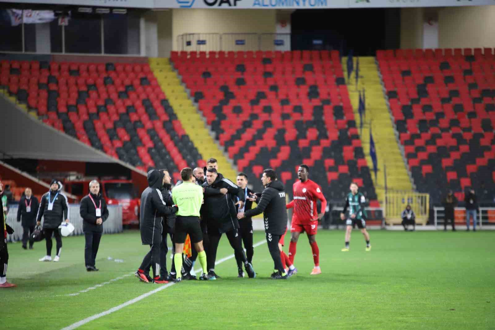ziraat turkiye kupasi gaziantep fk 0 kocaelispor 0 ilk yari 20 IYYKBWmB