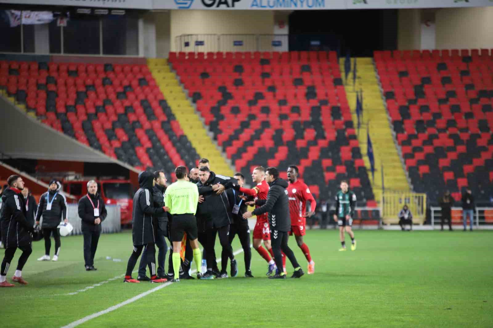 ziraat turkiye kupasi gaziantep fk 0 kocaelispor 0 ilk yari 21 6w3rEke4