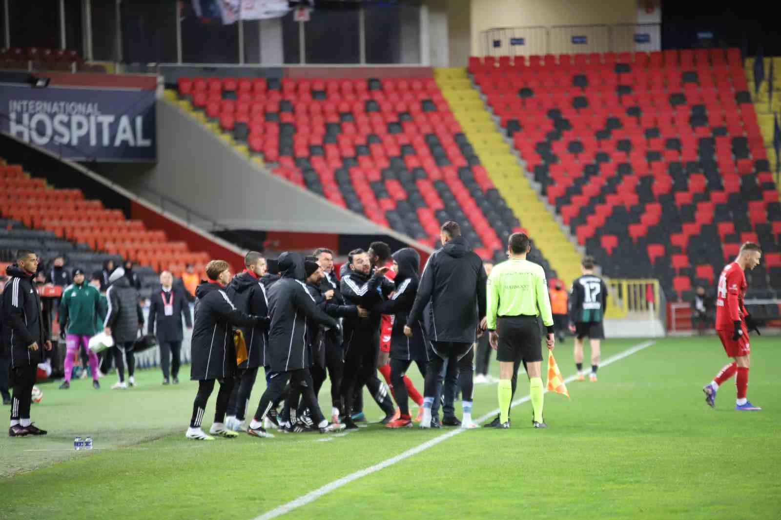 ziraat turkiye kupasi gaziantep fk 0 kocaelispor 0 ilk yari 23 jr5MWeE8