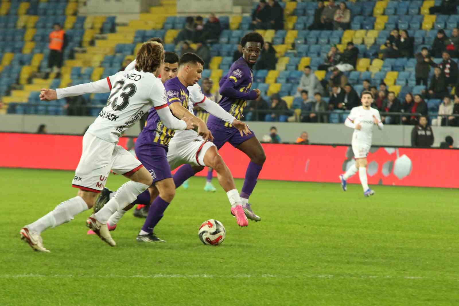 Ziraat Türkiye Kupası: Gençlerbirliği: 2 - Eyüpspor: 2 17 ziraat turkiye kupasi genclerbirligi 2 eyupspor 2 13 lGKKpmPd