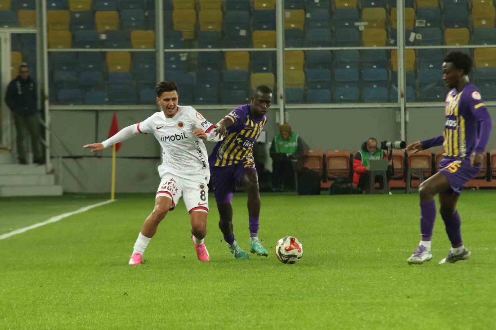 Ziraat Türkiye Kupası: Gençlerbirliği: 2 - Eyüpspor: 2 9 ziraat turkiye kupasi genclerbirligi 2 eyupspor 2 5 km17DWba