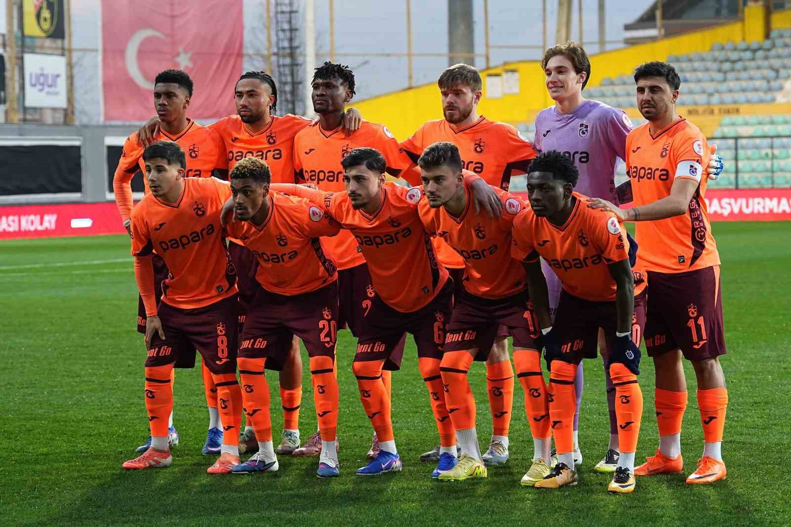 Ziraat Türkiye Kupası: İstanbulspor: 1 - Trabzonspor: 1 (İlk yarı) 15 ziraat turkiye kupasi istanbulspor 1 trabzonspor 1 ilk yari 11 a8S1JKDY