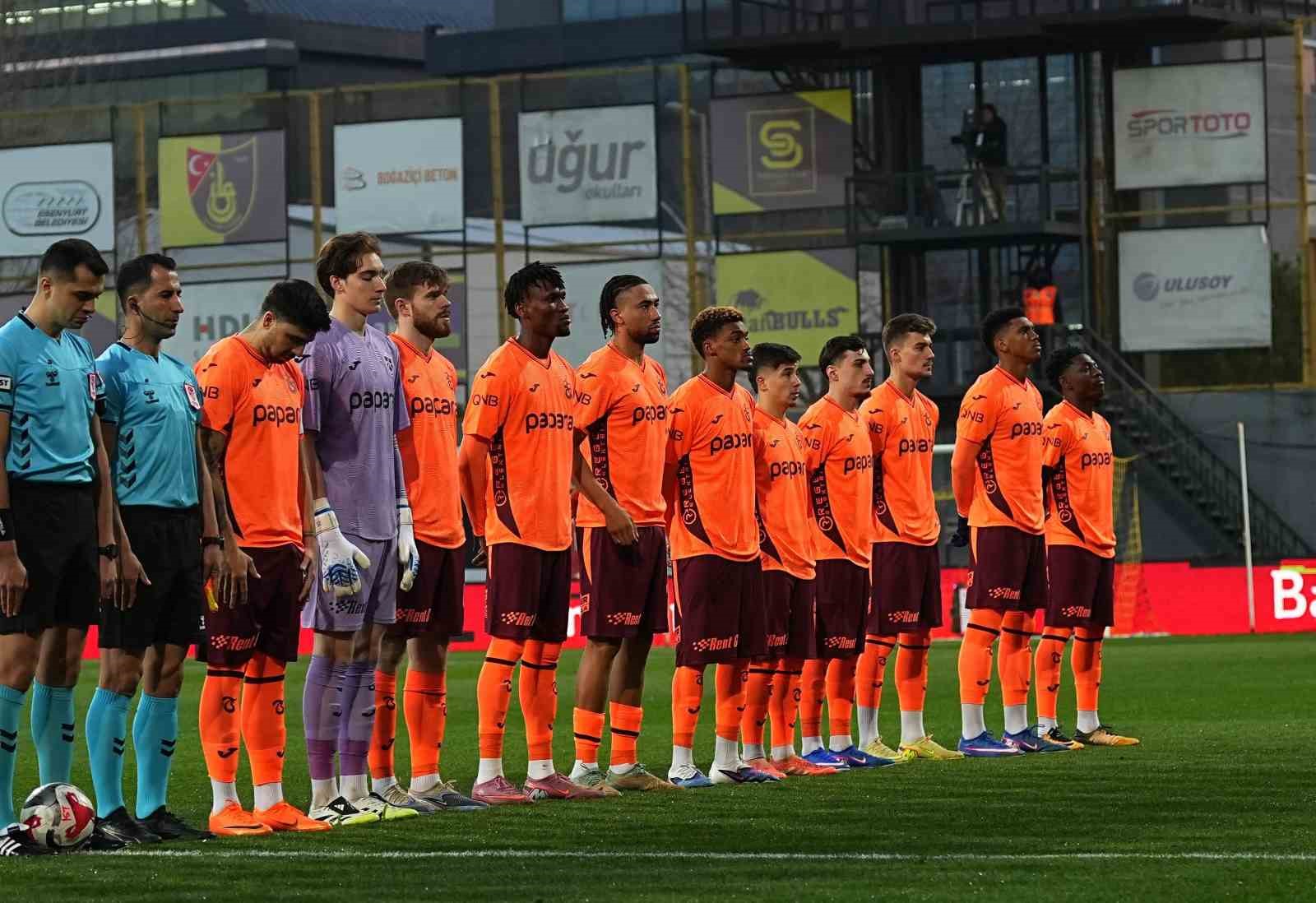 Ziraat Türkiye Kupası: İstanbulspor: 1 - Trabzonspor: 1 (İlk yarı) 11 ziraat turkiye kupasi istanbulspor 1 trabzonspor 1 ilk yari 7 jwM8O8bz