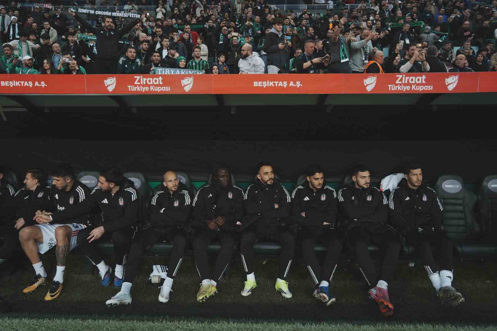ziraat turkiye kupasi kocaelispor 1 besiktas 0 mac devam ediyor 1 D3Sr1LUq