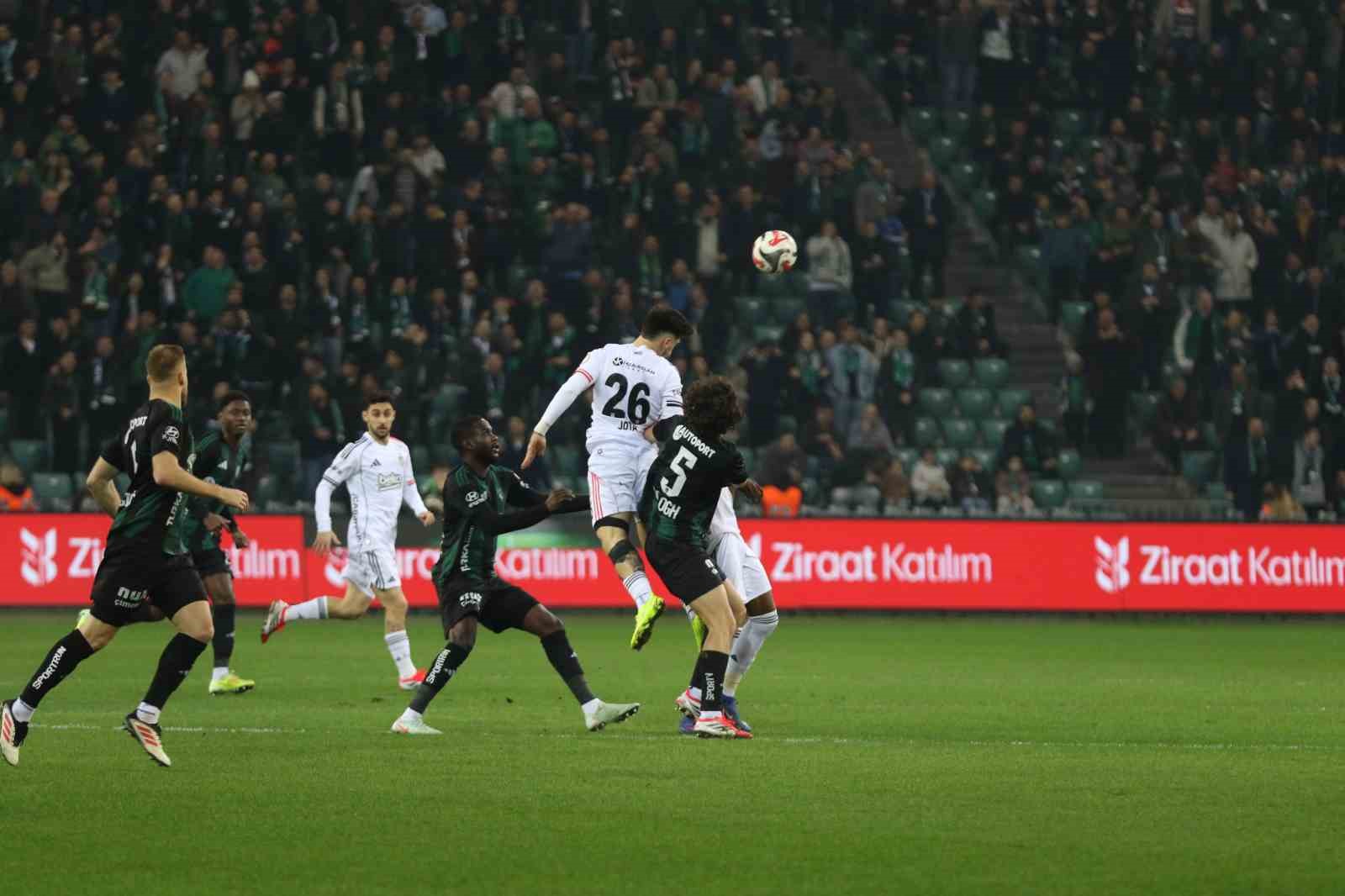 ziraat turkiye kupasi kocaelispor 1 besiktas 0 mac devam ediyor 12 ghDdPteL