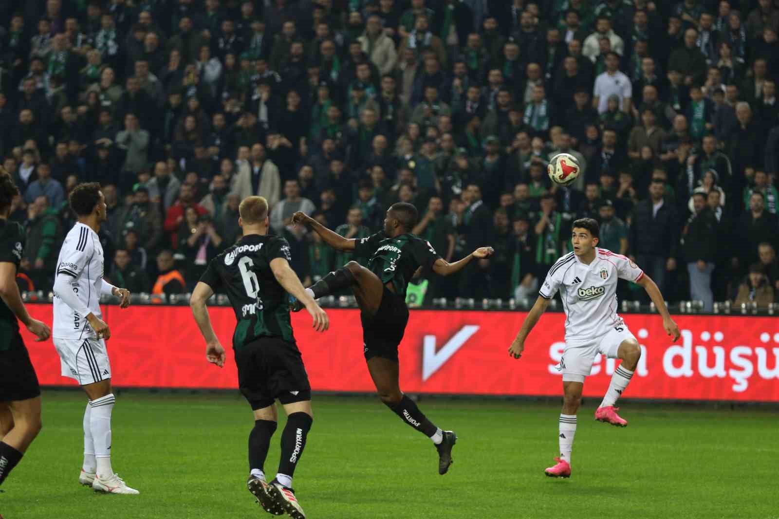 ziraat turkiye kupasi kocaelispor 1 besiktas 0 mac devam ediyor 20 h8nMUdqD
