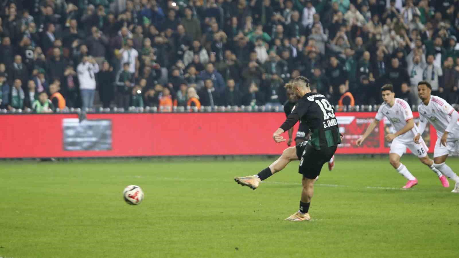 ziraat turkiye kupasi kocaelispor 1 besiktas 0 mac devam ediyor 26