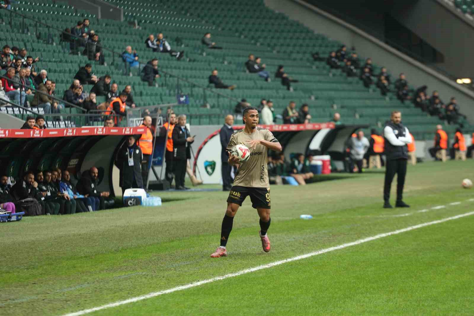 Ziraat Türkiye Kupası: Kocaelispor: 2 - Erzurumspor FK: 0 (İlk yarı) 14 ziraat turkiye kupasi kocaelispor 2 erzurumspor fk 0 ilk yari 10 6QFFQNOM
