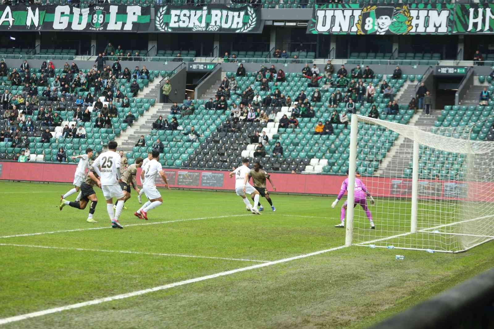 Ziraat Türkiye Kupası: Kocaelispor: 2 - Erzurumspor FK: 0 (İlk yarı) 11 ziraat turkiye kupasi kocaelispor 2 erzurumspor fk 0 ilk yari 7 AfiEOAwN