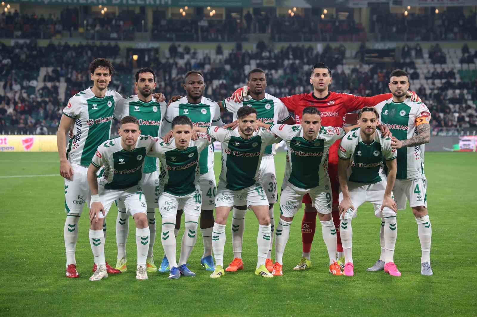 ziraat turkiye kupasi konyaspor 0 fenerbahce 0 mac devam ediyor 5 g9jBrdQz