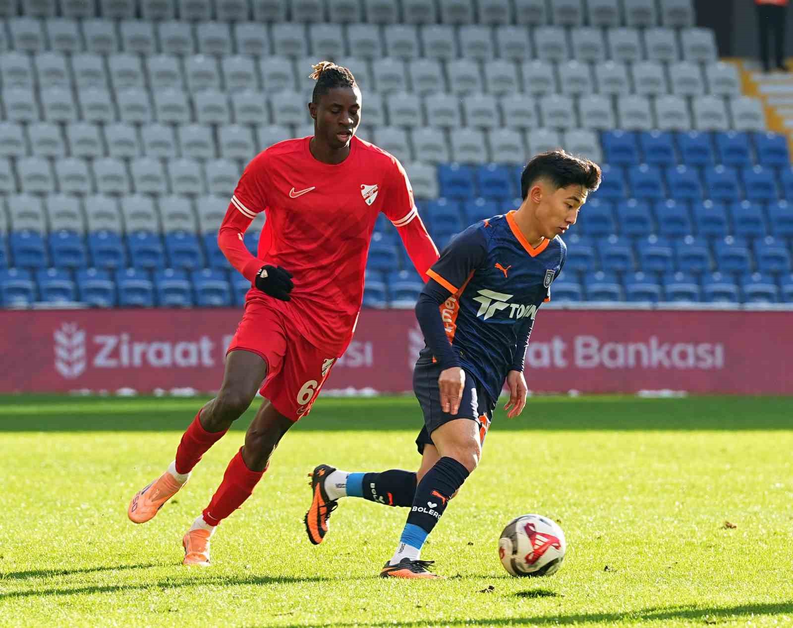 ziraat turkiye kupasi rams basaksehir 0 boluspor 0 mac devam ediyor 8 n8r9KDlX
