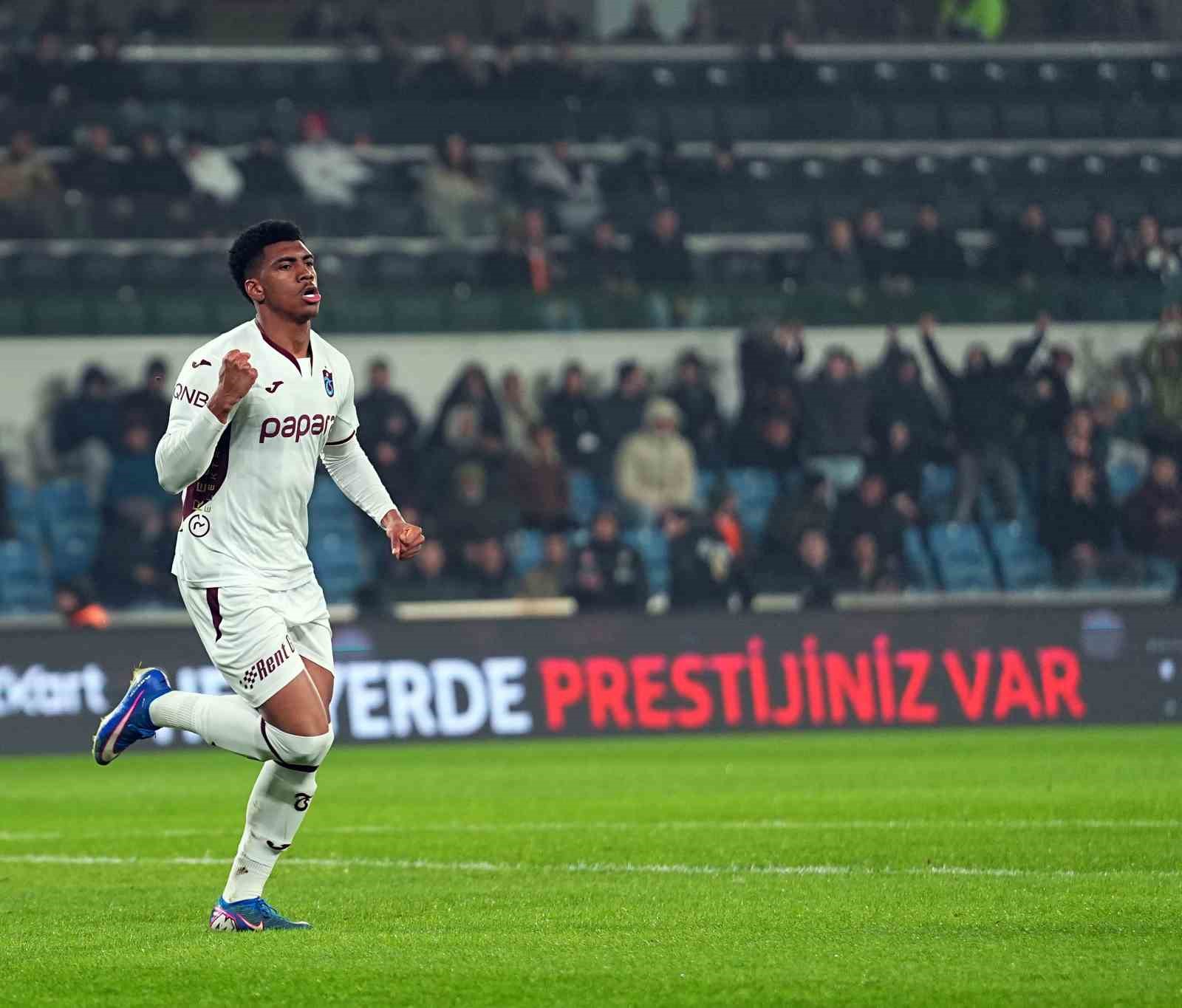 ziraat turkiye kupasi rams basaksehir 0 trabzonspor 1 mac devam ediyor 11 empahH1z