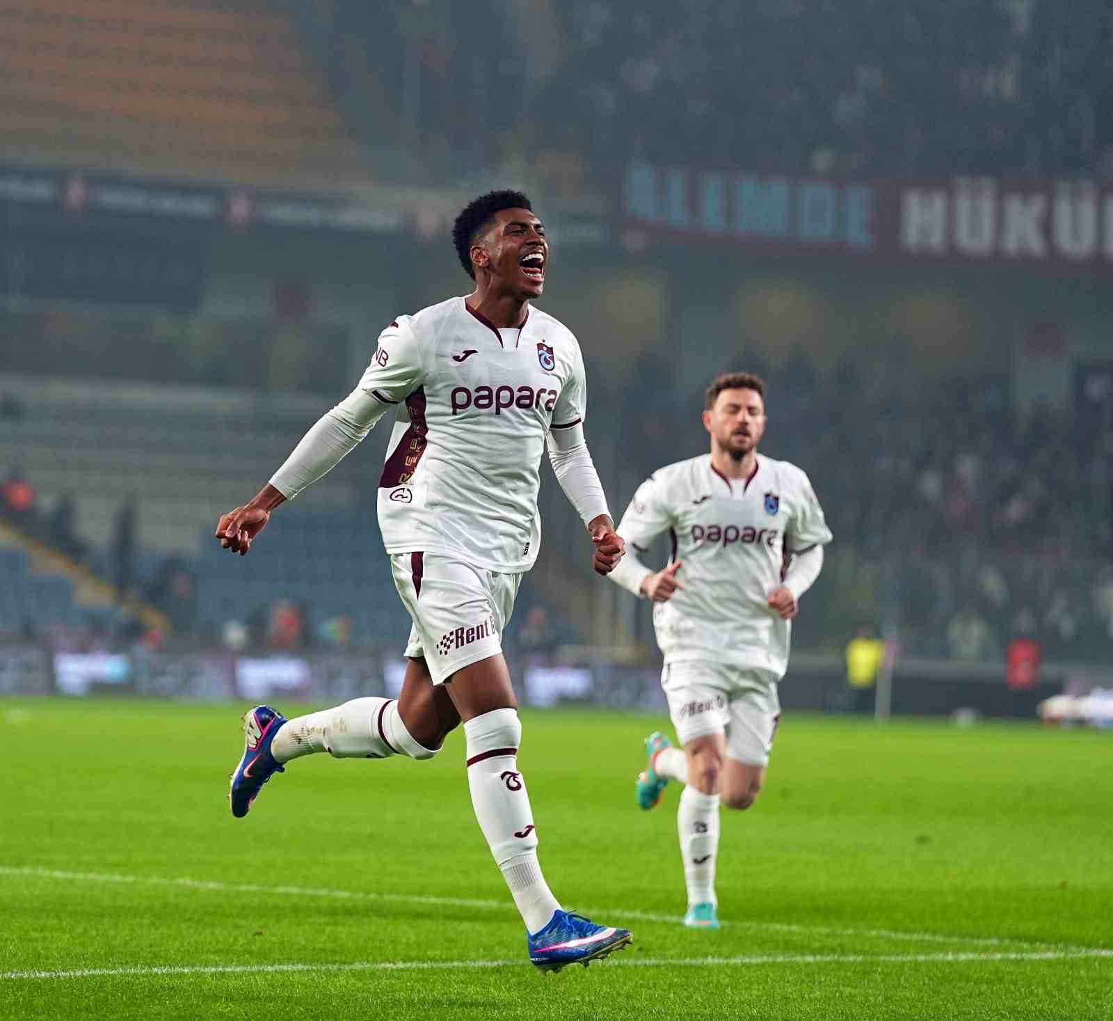 ziraat turkiye kupasi rams basaksehir 0 trabzonspor 1 mac devam ediyor 13 mlLQEjLm