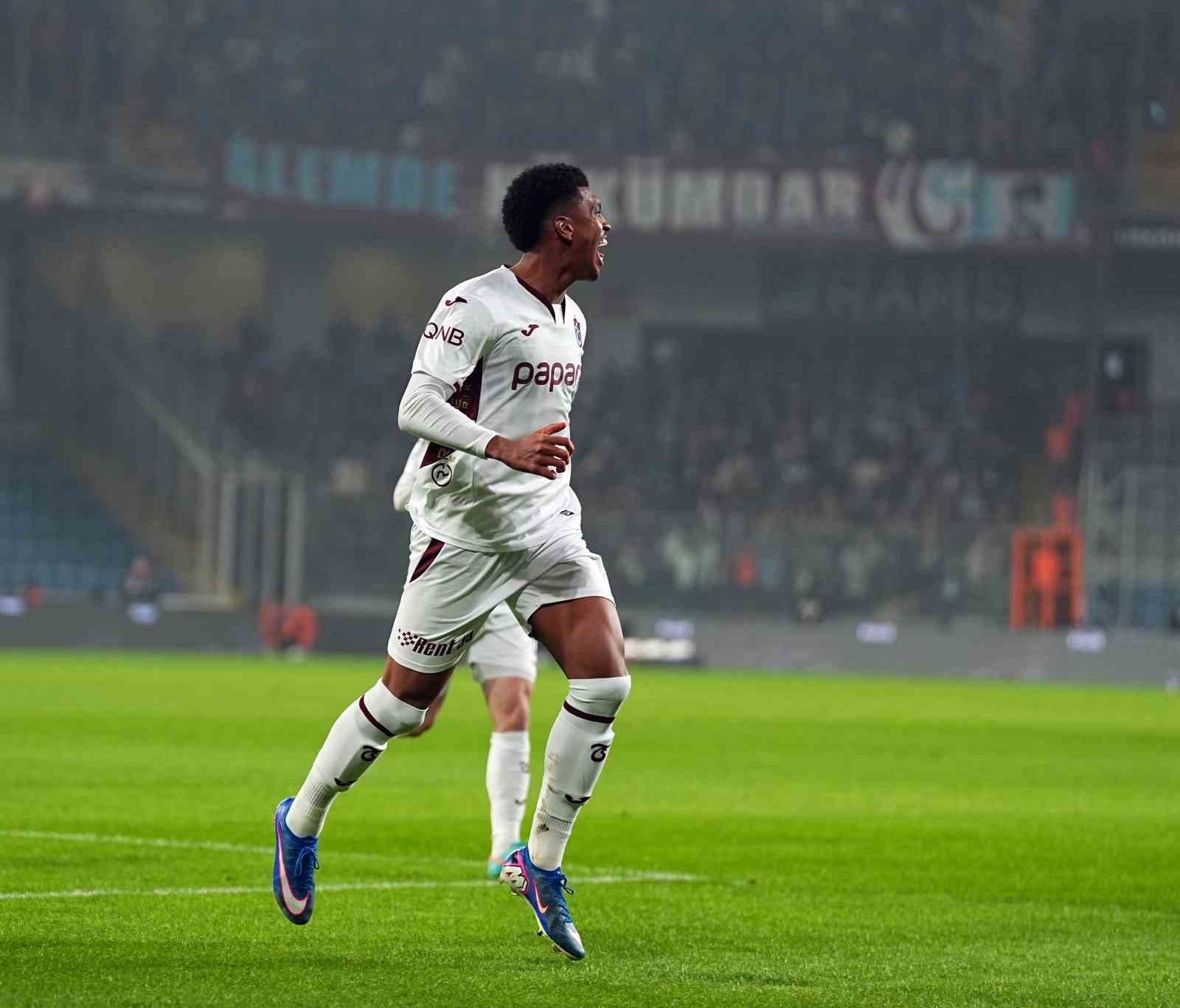 ziraat turkiye kupasi rams basaksehir 0 trabzonspor 1 mac devam ediyor 14 6RkAWang