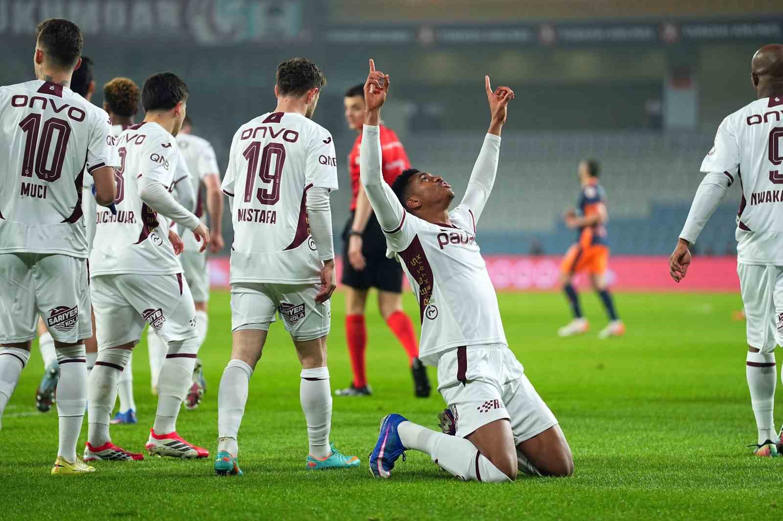 ziraat turkiye kupasi rams basaksehir 0 trabzonspor 1 mac devam ediyor 27 u6ZS1wqH
