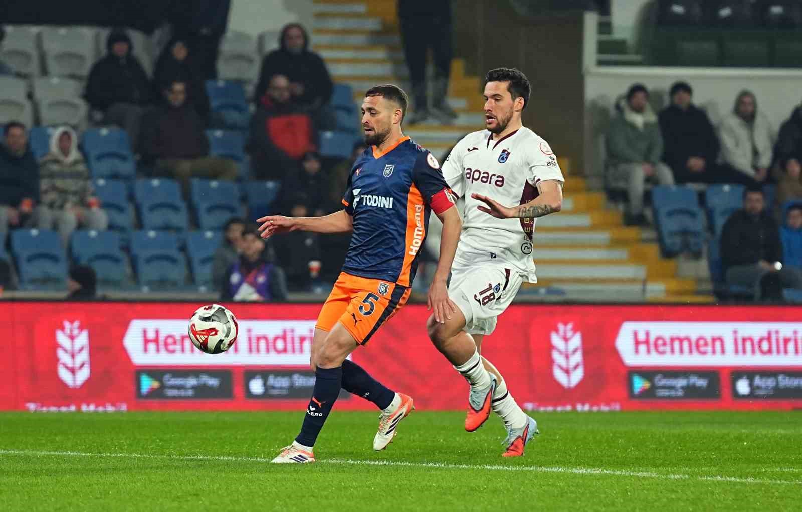 ziraat turkiye kupasi rams basaksehir 0 trabzonspor 1 mac devam ediyor 6 WN8fJ2r7