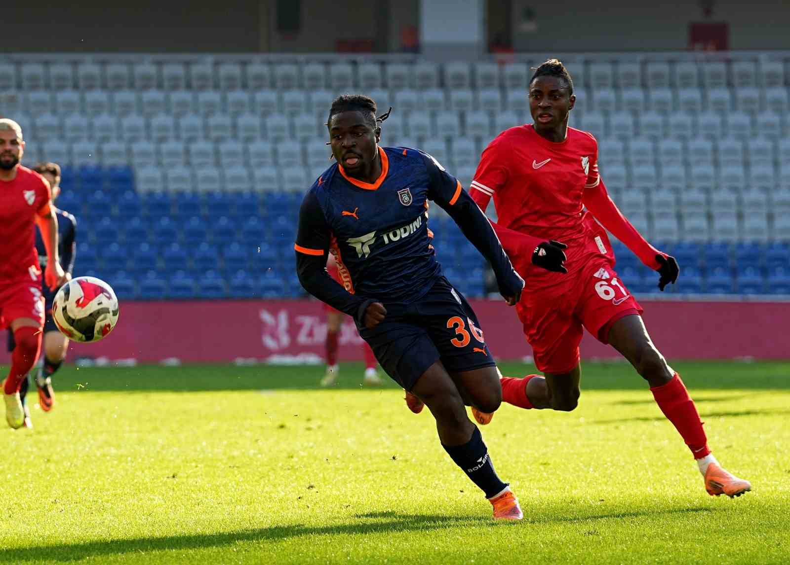 Ziraat Türkiye Kupası: RAMS Başakşehir: 1 - Boluspor: 1 (İlk yarı) 5 ziraat turkiye kupasi rams basaksehir 1 boluspor 1 ilk yari 1 UzKQIrem