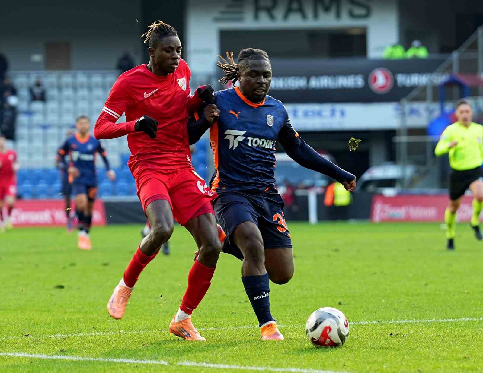 Ziraat Türkiye Kupası: RAMS Başakşehir: 1 - Boluspor: 1 (İlk yarı) 19 ziraat turkiye kupasi rams basaksehir 1 boluspor 1 ilk yari 15 qF5LdMIs