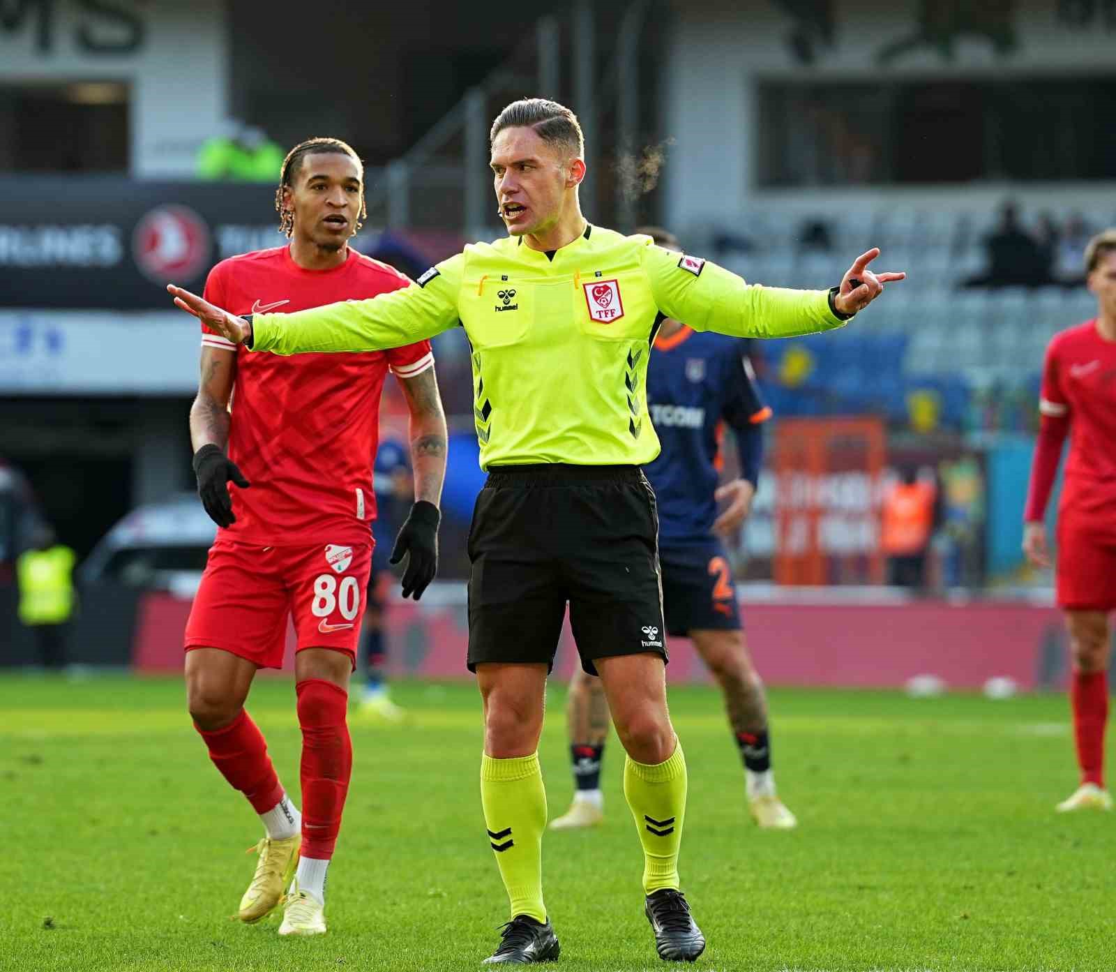 Ziraat Türkiye Kupası: RAMS Başakşehir: 1 - Boluspor: 1 (İlk yarı) 21 ziraat turkiye kupasi rams basaksehir 1 boluspor 1 ilk yari 17 zRcGSreR