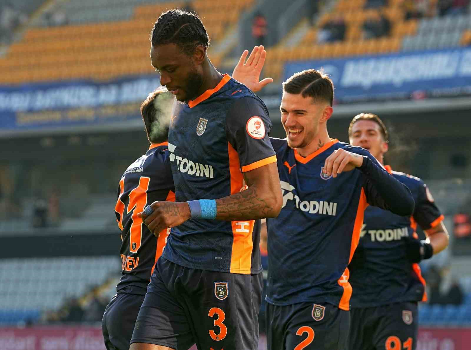 Ziraat Türkiye Kupası: RAMS Başakşehir: 1 - Boluspor: 1 (İlk yarı) 10 ziraat turkiye kupasi rams basaksehir 1 boluspor 1 ilk yari 6 rN3jr9Xf