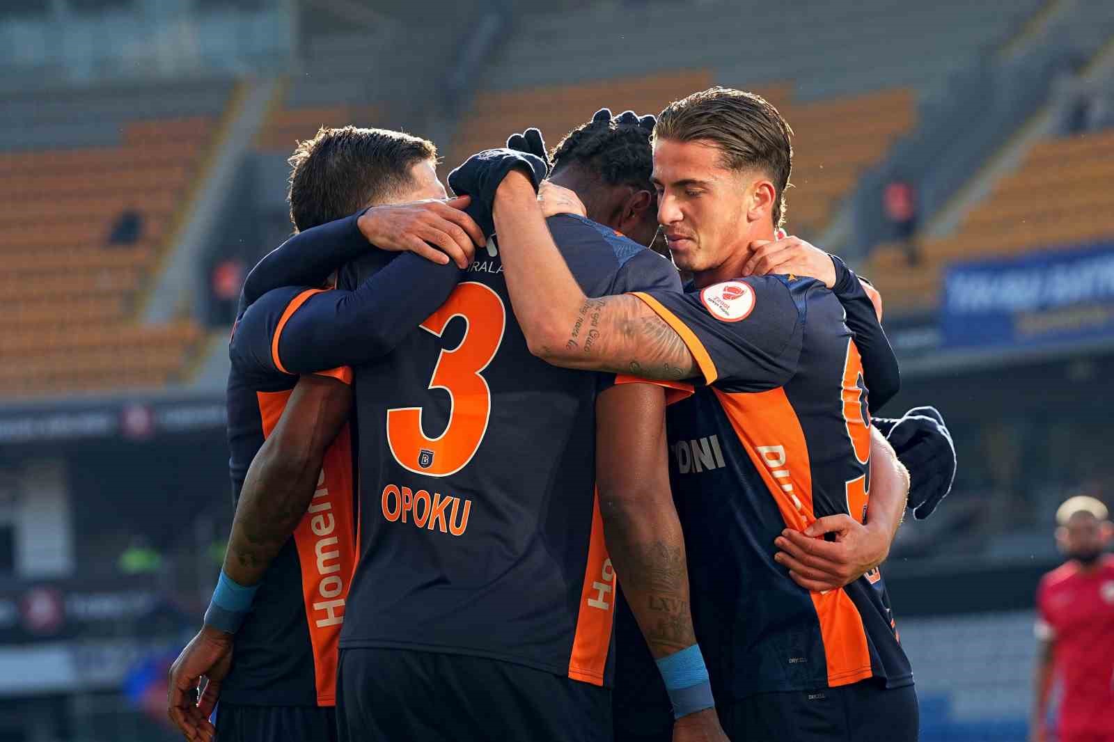 Ziraat Türkiye Kupası: RAMS Başakşehir: 1 - Boluspor: 1 (İlk yarı) 11 ziraat turkiye kupasi rams basaksehir 1 boluspor 1 ilk yari 7 Vt7aDcgW