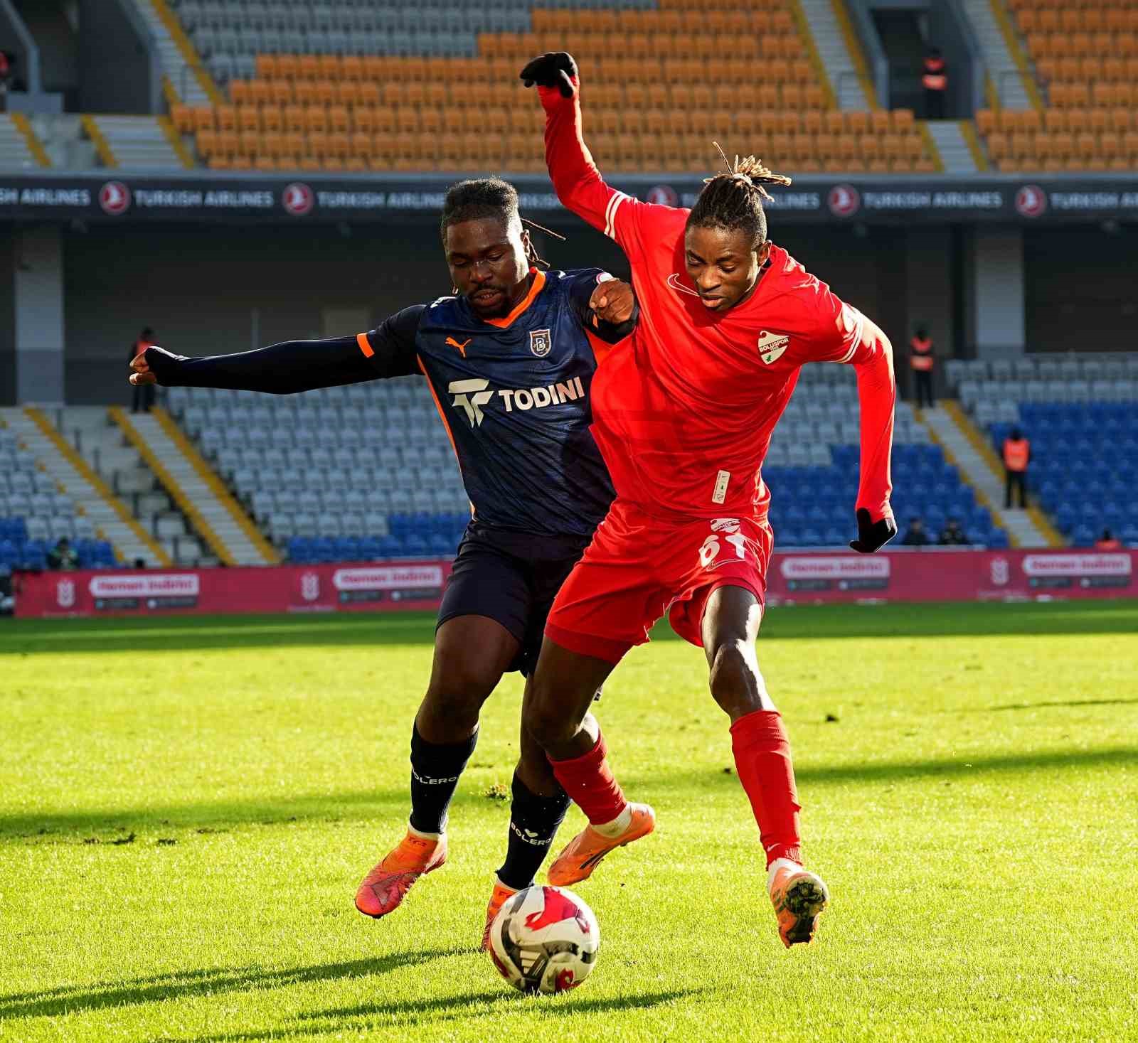 Ziraat Türkiye Kupası: RAMS Başakşehir: 1 - Boluspor: 1 (İlk yarı) 13 ziraat turkiye kupasi rams basaksehir 1 boluspor 1 ilk yari 9 CLgwXUTU