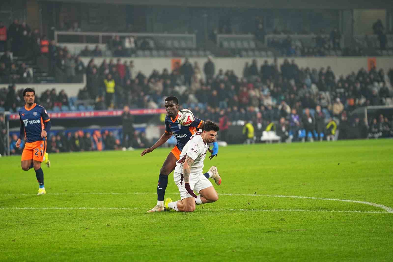 Ziraat Türkiye Kupası: RAMS Başakşehir: 2 - Trabzonspor: 4 (Maç sonucu) 6 ziraat turkiye kupasi rams basaksehir 2 trabzonspor 4 mac sonucu 2 XgUlfW61