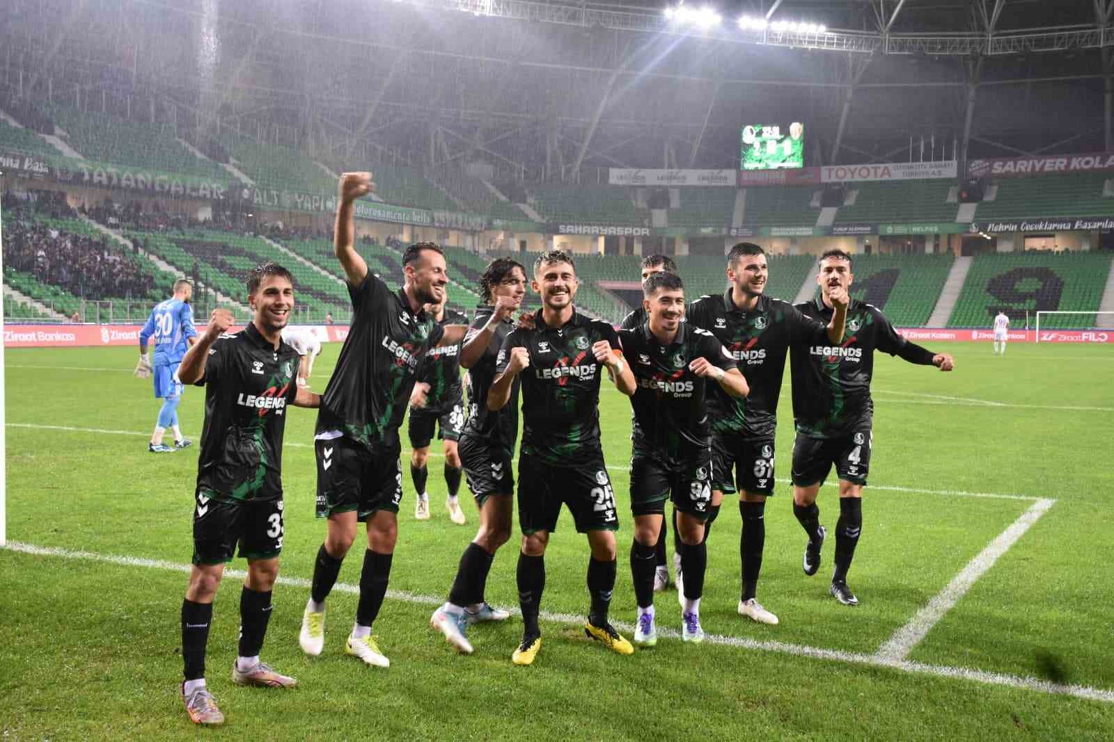 Ziraat Türkiye Kupası: Sakaryaspor: 4 - İnegölspor:0 5 ziraat turkiye kupasi sakaryaspor 4 inegolspor0 1 PWws7k5i