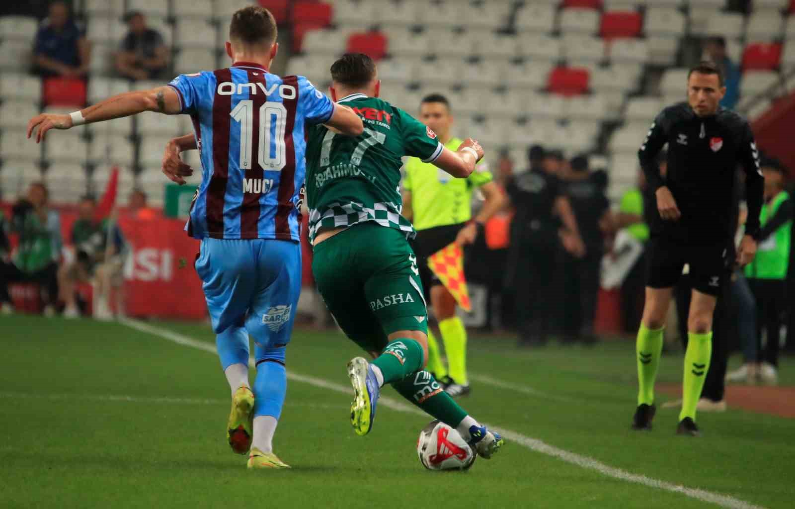 Ziraat Türkiye Kupası: Trabzonspor: 1 - Konyaspor 0 (İlk yarı) 4 ziraat turkiye kupasi trabzonspor 1 konyaspor 0 ilk yari 0 eBhPtPOP