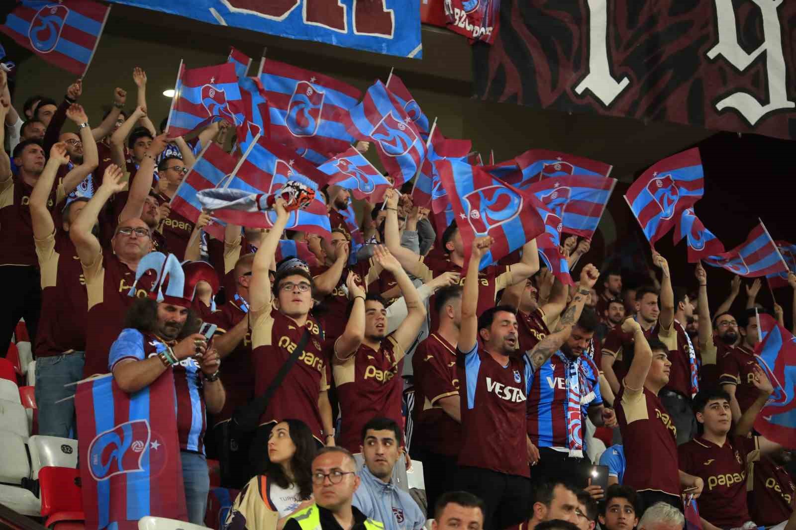 Ziraat Türkiye Kupası: Trabzonspor: 1 - Konyaspor 0 (İlk yarı) 14 ziraat turkiye kupasi trabzonspor 1 konyaspor 0 ilk yari 10 vERsHPAu