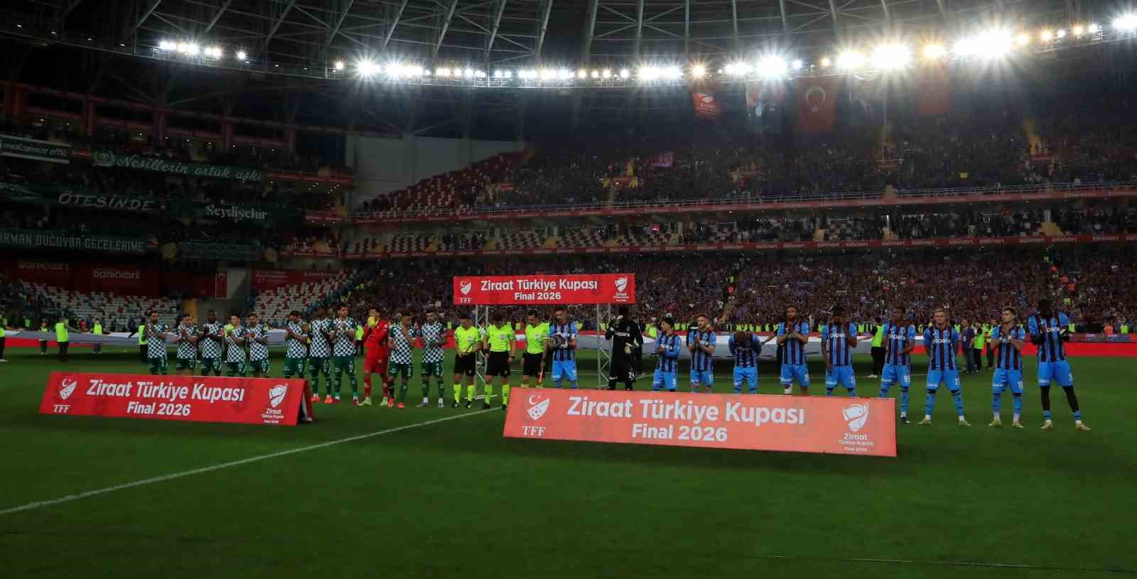 Ziraat Türkiye Kupası: Trabzonspor: 1 - Konyaspor 0 (İlk yarı) 18 ziraat turkiye kupasi trabzonspor 1 konyaspor 0 ilk yari 14 HsFEvc6U