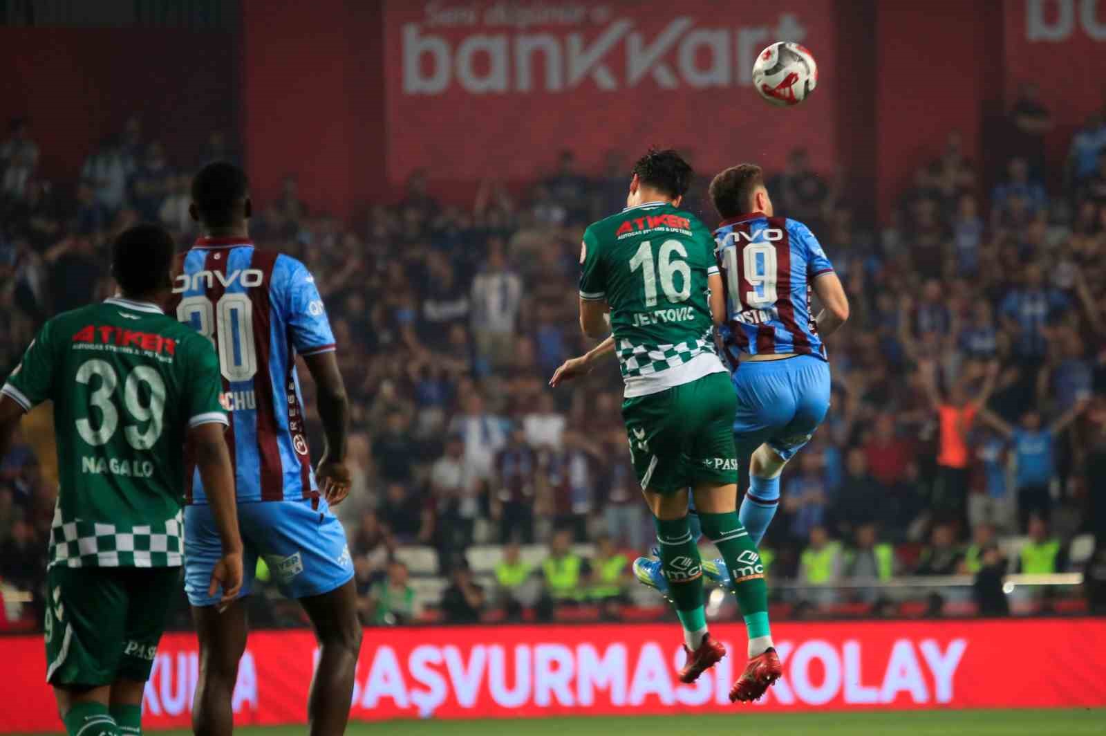 Ziraat Türkiye Kupası: Trabzonspor: 1 - Konyaspor 0 (İlk yarı) 26 ziraat turkiye kupasi trabzonspor 1 konyaspor 0 ilk yari 22 RK4YEnH6