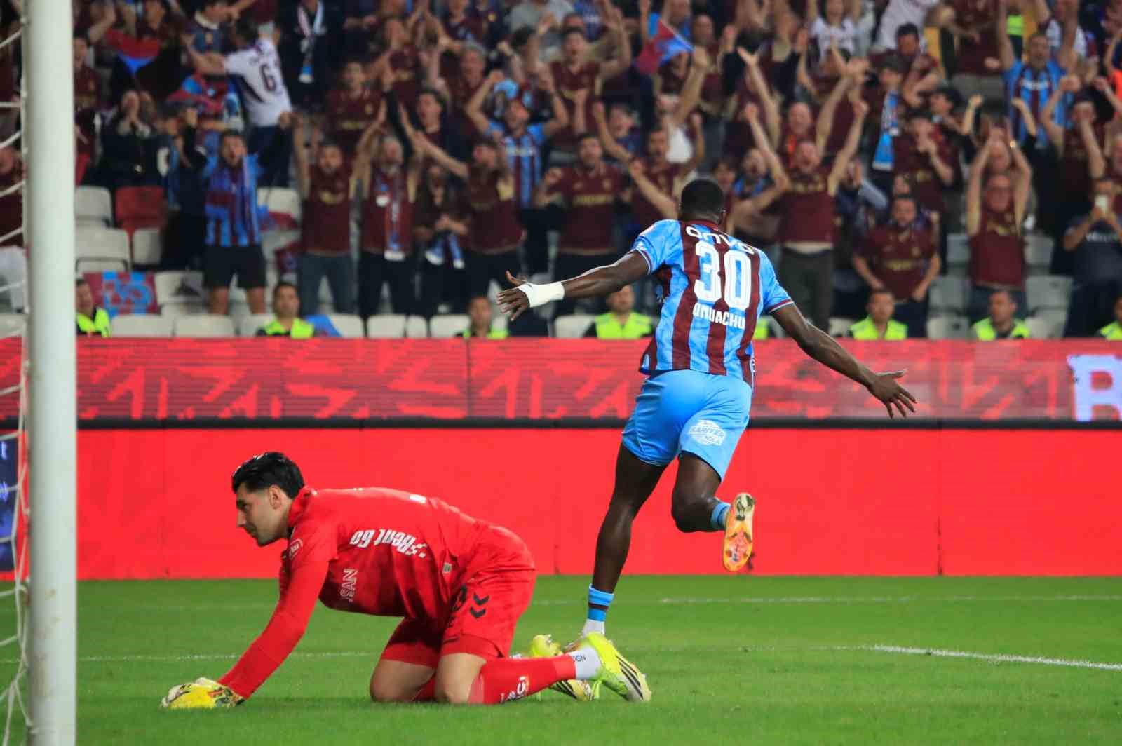 Ziraat Türkiye Kupası: Trabzonspor: 1 - Konyaspor 0 (İlk yarı) 27 ziraat turkiye kupasi trabzonspor 1 konyaspor 0 ilk yari 23 e6QmJs8v