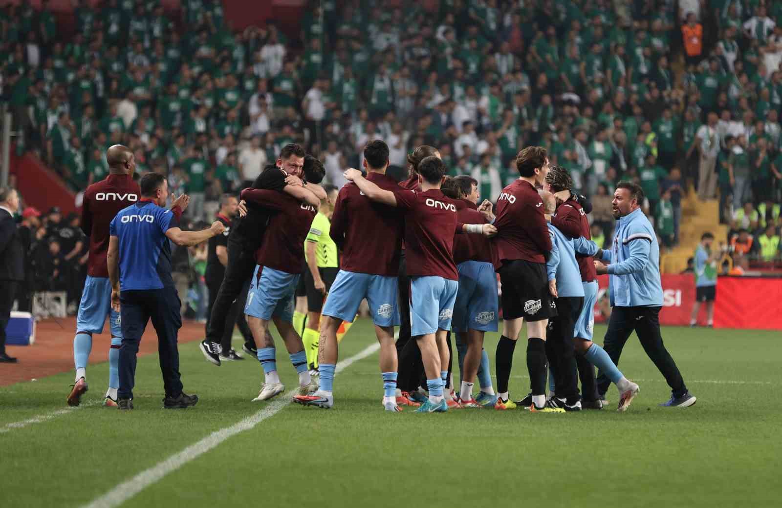 Ziraat Türkiye Kupası: Trabzonspor: 1 - Konyaspor 0 (İlk yarı) 33 ziraat turkiye kupasi trabzonspor 1 konyaspor 0 ilk yari 29 bCgCIj57