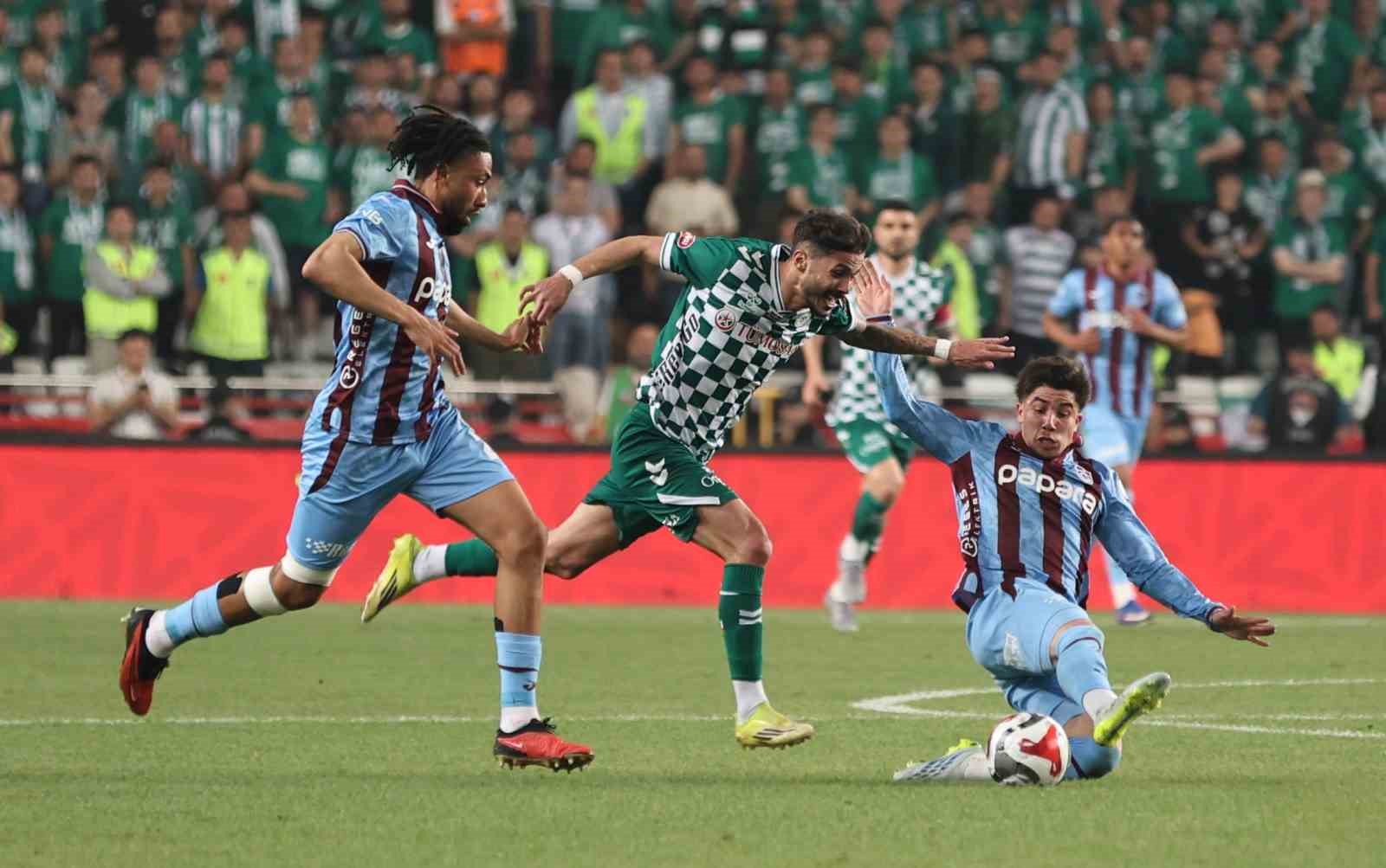 Ziraat Türkiye Kupası: Trabzonspor: 1 - Konyaspor 0 (İlk yarı) 36 ziraat turkiye kupasi trabzonspor 1 konyaspor 0 ilk yari 32 N9KYyQ9J