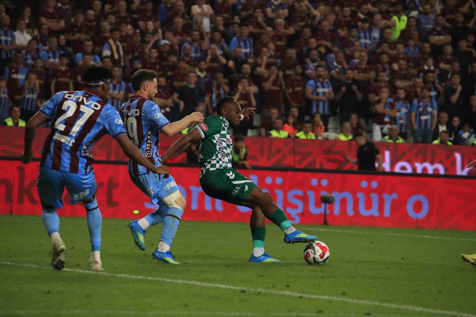 ziraat turkiye kupasi trabzonspor 2 konyaspor 1 mac sonucu 3 e3D59QVv