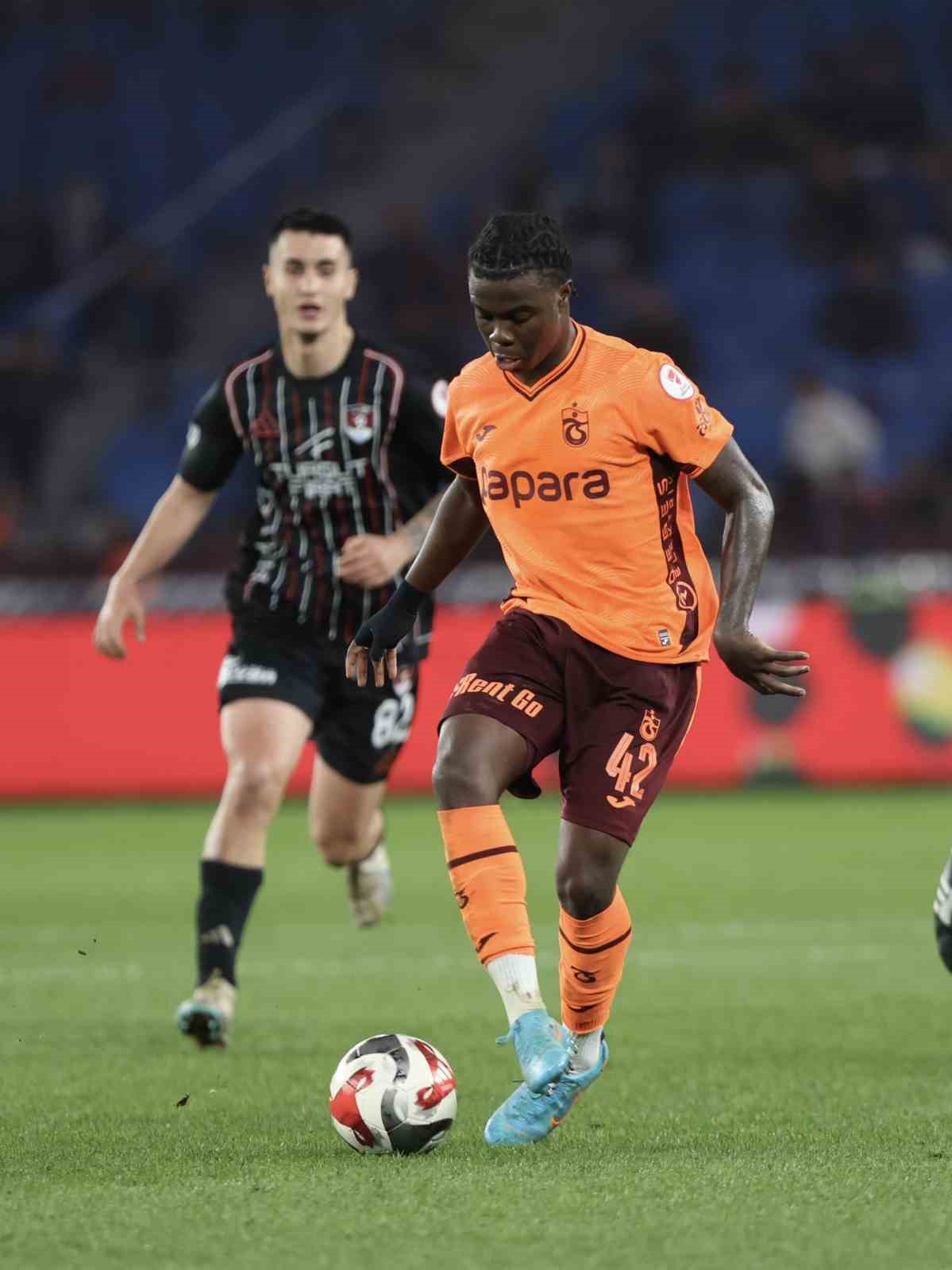 ziraat turkiye kupasi trabzonspor 2 vanspor fk 0 8 WRAudrnb
