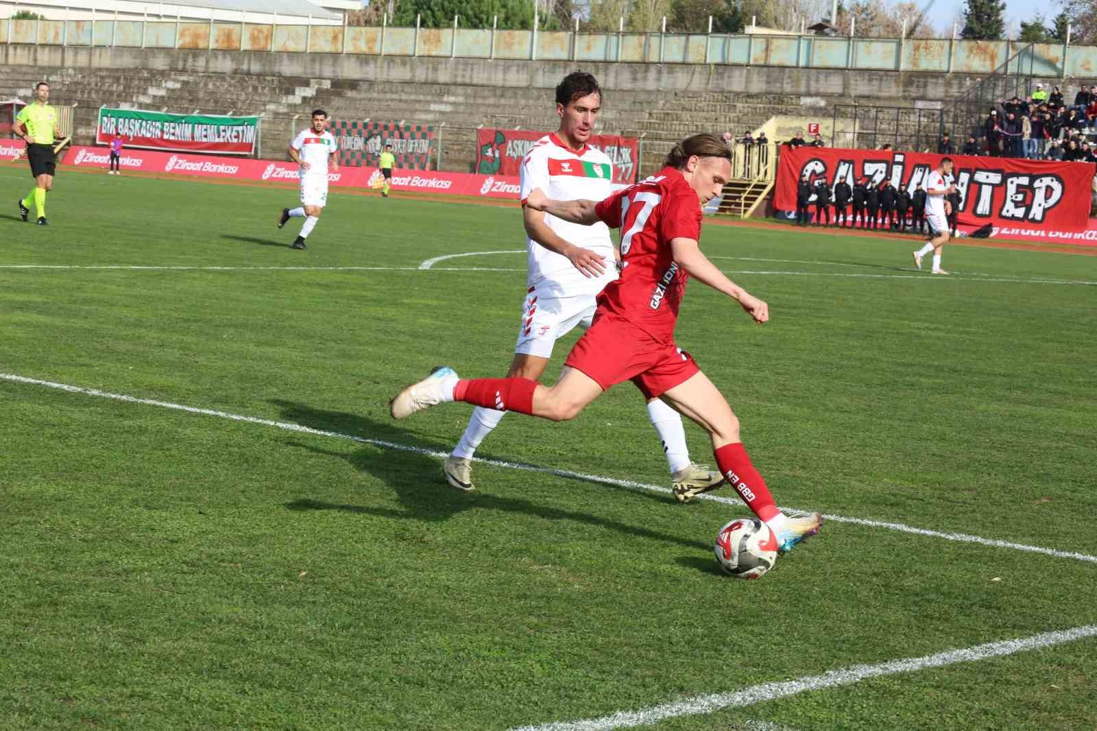 Ziraat Türkiye Kupası: Yalova FK: 0 - Gaziantep FK: 2 8 ziraat turkiye kupasi yalova fk 0 gaziantep fk 2 4 M3GkIPWw