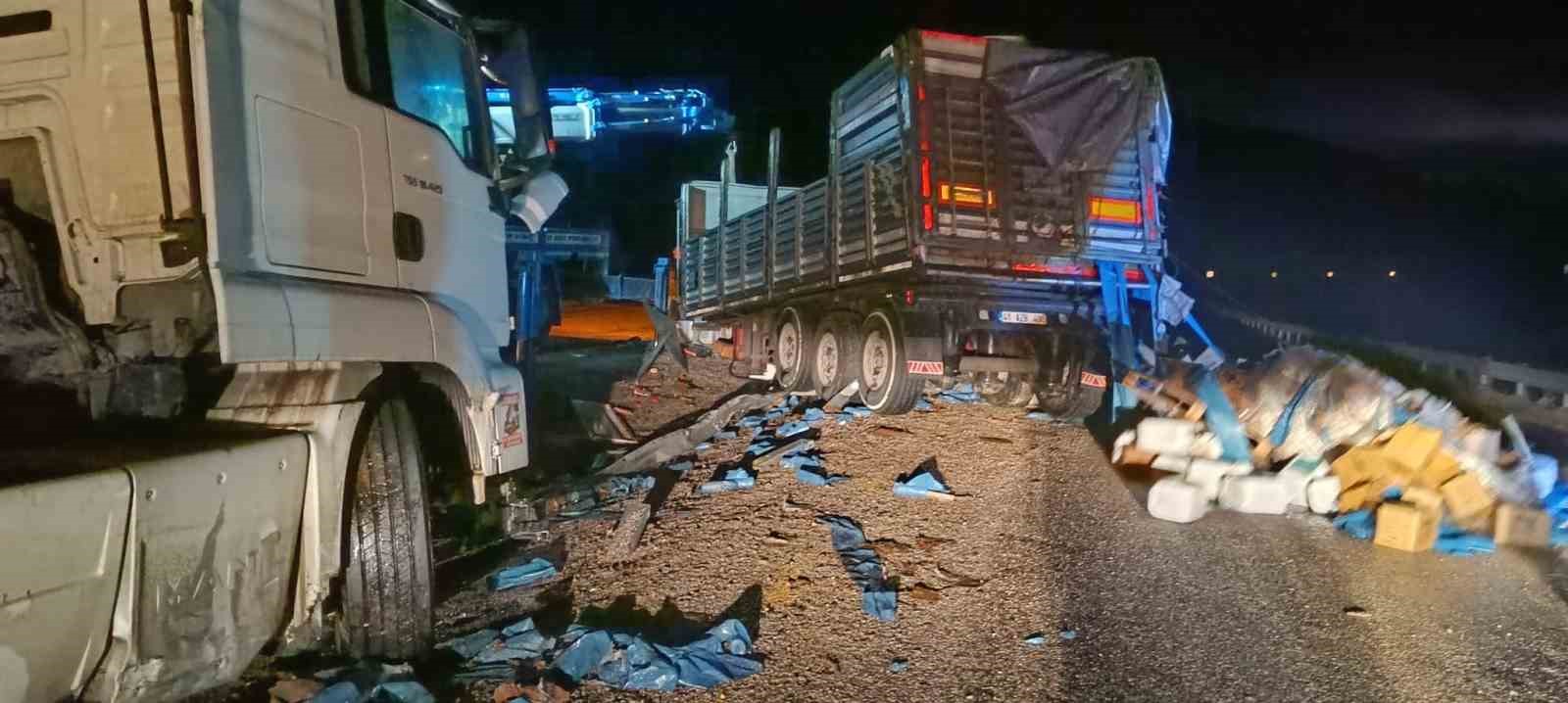 zirai gubre yuklu tir devrildi 1 yarali 1 qUZPhHBE