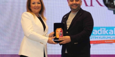 zirvedeki-kadinlar-ilham-veren-hikayelerini-paylasti-kZZKzBvA.jpg