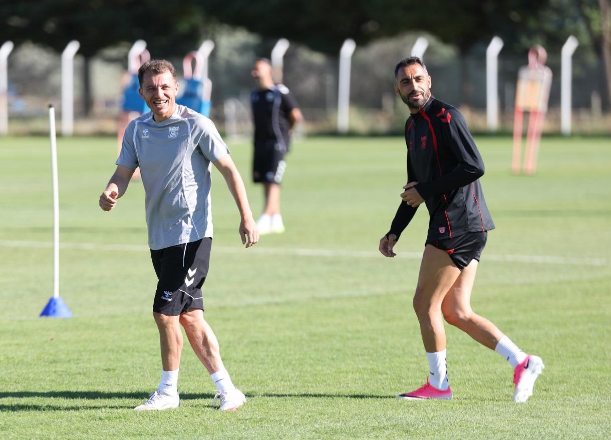 Ziya Erdal: "Sivasspor’u hak ettiği yere taşıyacağız" 6 ziya erdal sivassporu hak ettigi yere tasiyacagiz 2