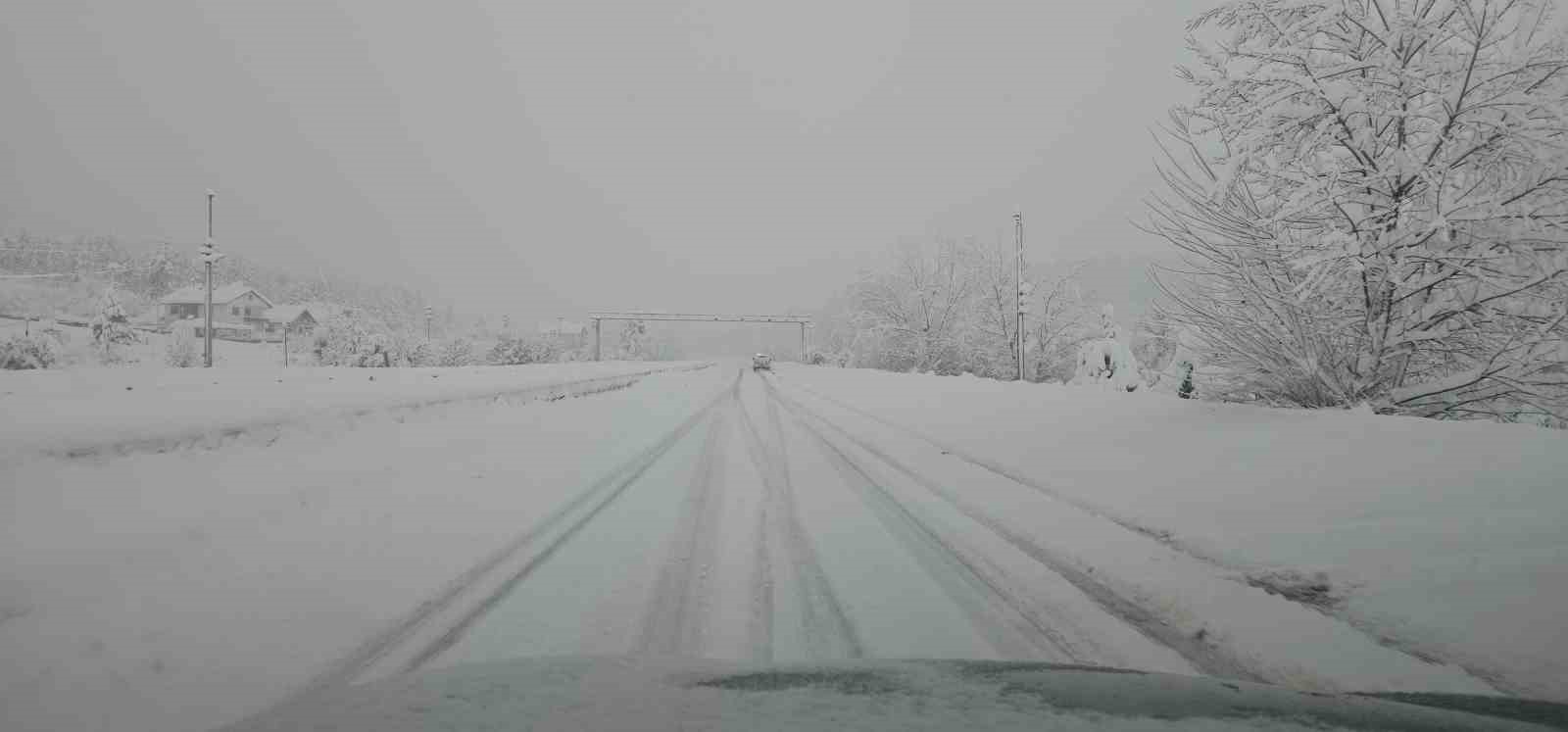 Zonguldak-Ankara yolunda trafik kilitlendi 6 zonguldak ankara yolunda trafik kilitlendi 2 GH2fgLWB