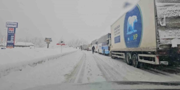 zonguldak-ankara-yolunda-trafik-kilitlendi-jw9DecUn.jpg