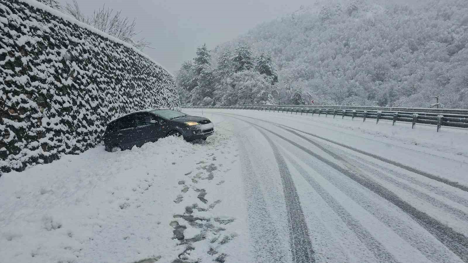 zonguldak eregli kara yolunda kar etkili oldu 5 X4fYMItX