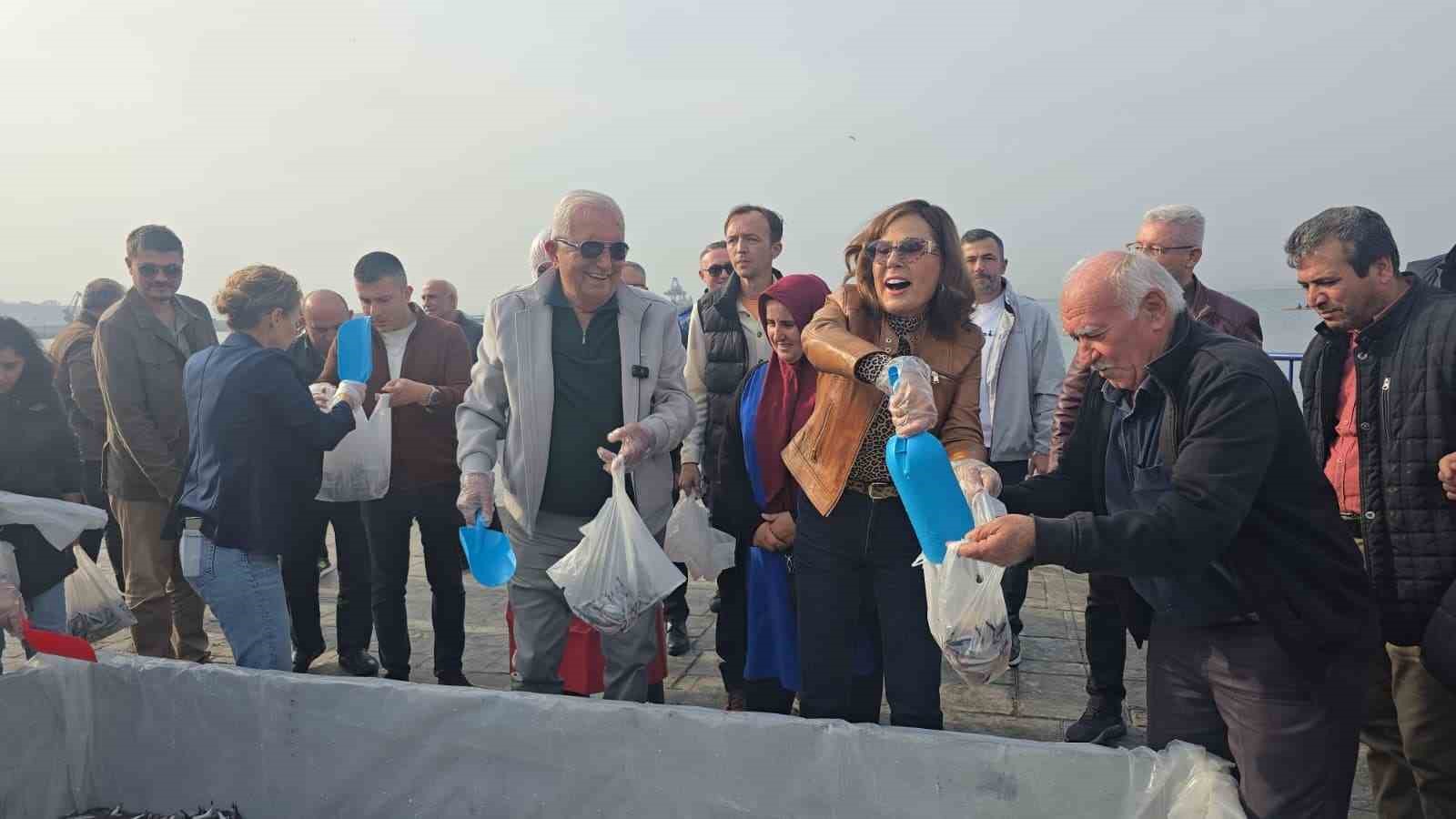 zonguldakin eregli ilcesinde 16 hamsi festivali yogun ilgi gordu 1