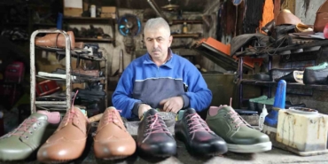 zonguldakin-son-ayakkabi-imalatcisi-26-yillik-atolyesinde-teknolojiyle-yarisiyor-5WtbUIV5.jpg